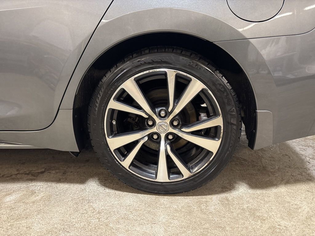 Used 2017 Nissan Maxima 3.5 SL image 35