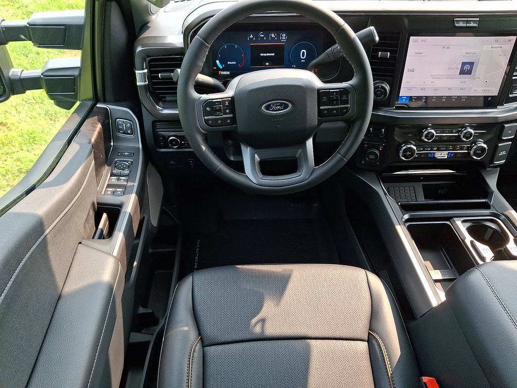 New 2026 Ford F250 Lariat w/ Black Appearance Package AWD/4WD image 7