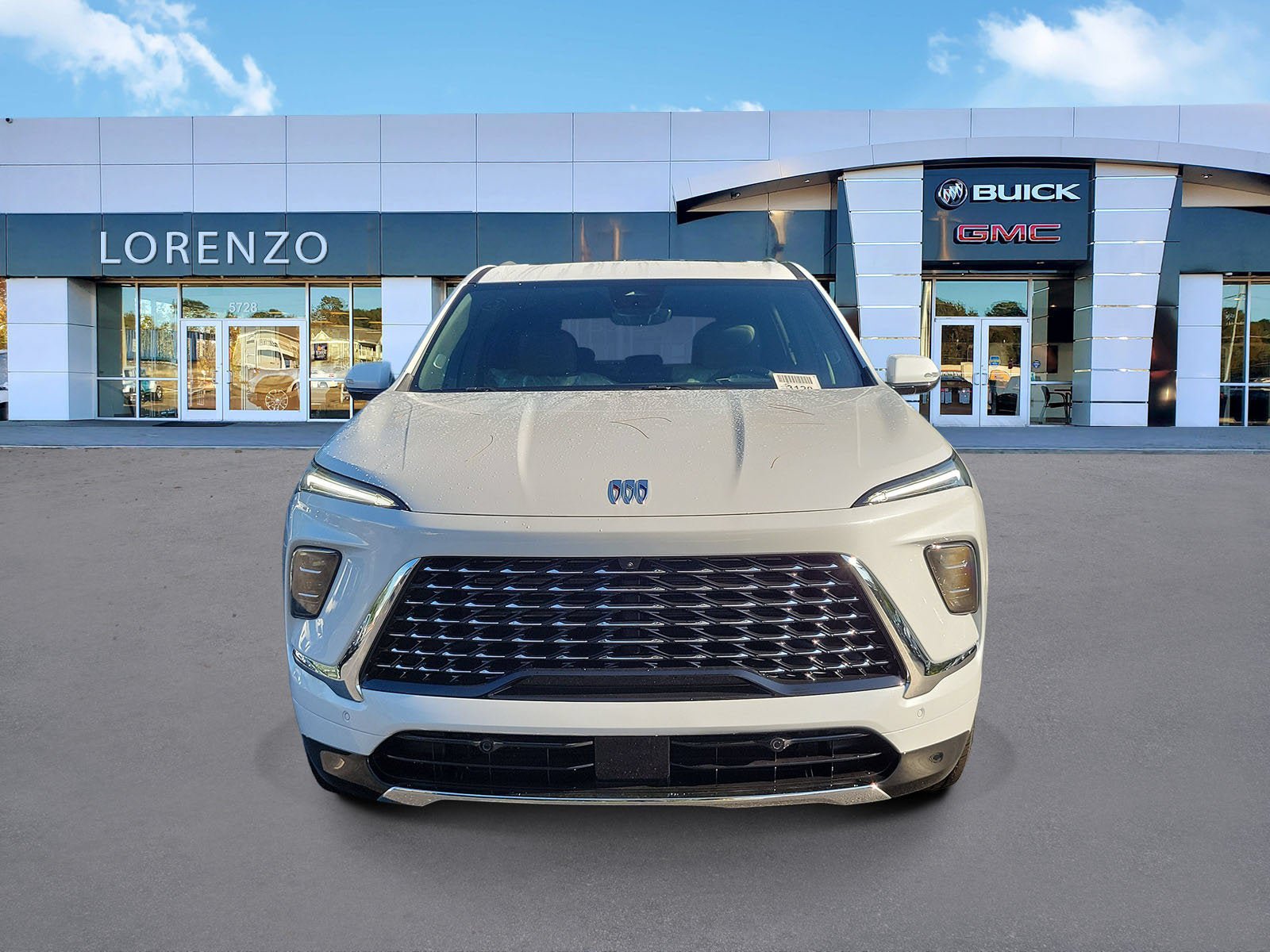 New 2027 Buick Enclave Avenir FWD image 2