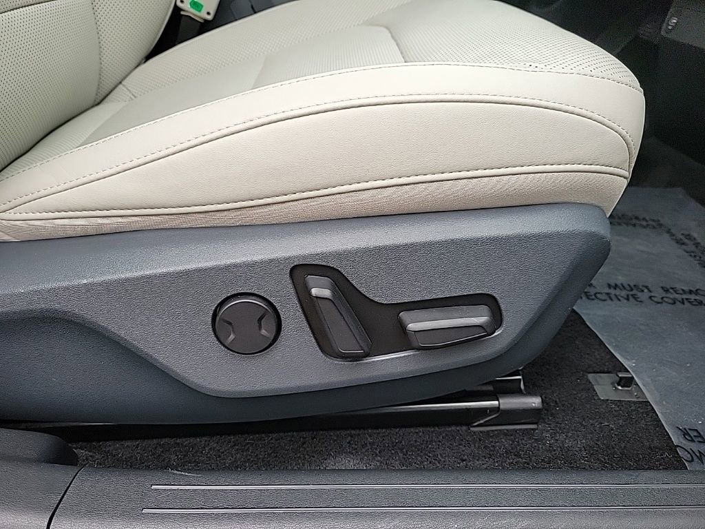 Used 2022 Kia EV6 Wind image 18