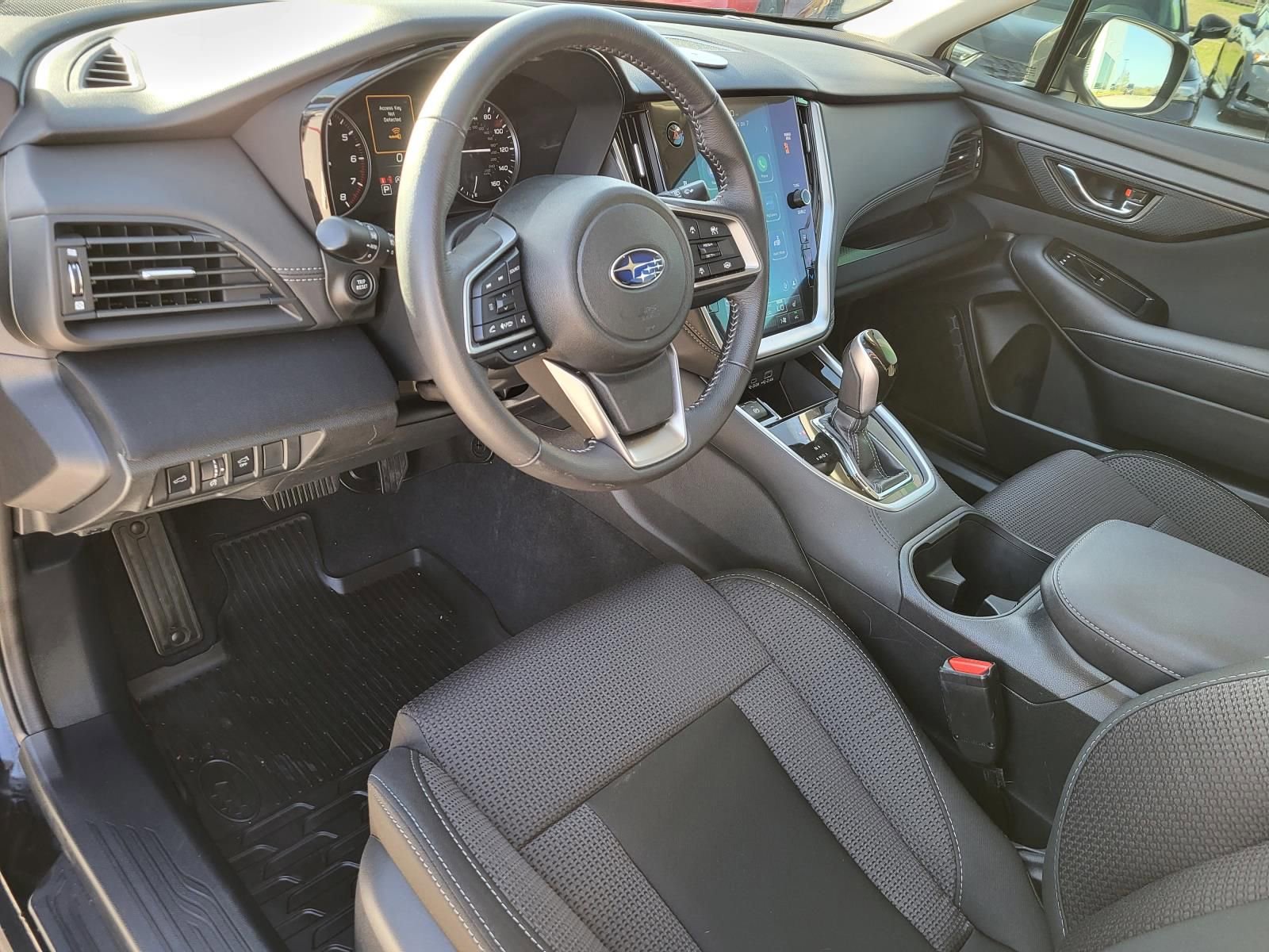 Used 2025 Subaru Outback Premium image 19