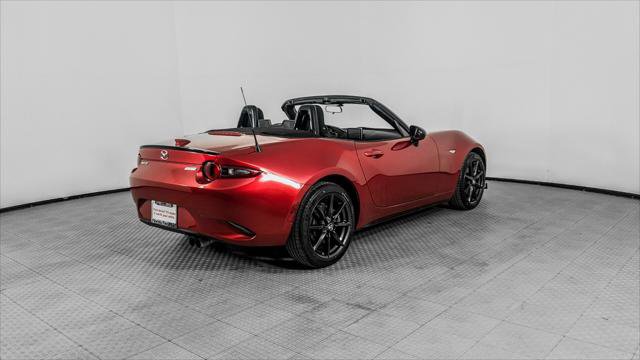 Used 2016 MAZDA MX-5 Miata Club RWD image 8