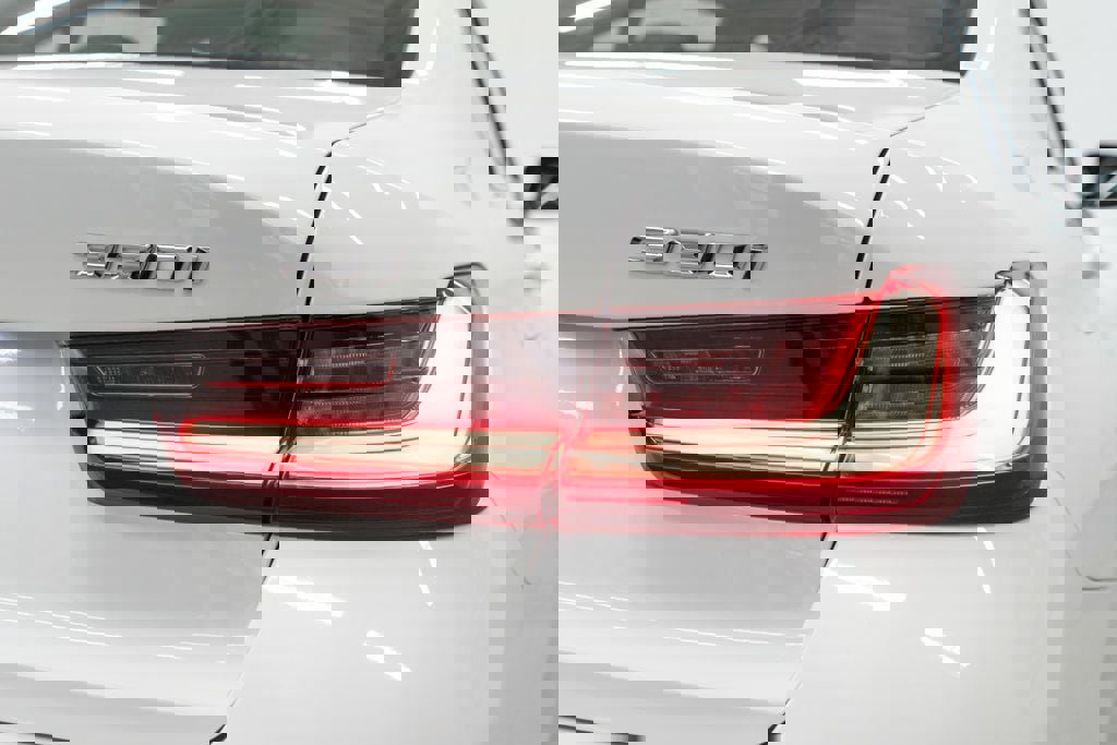 Used 2024 BMW 330i xDrive Sedan w/ Convenience Package image 46