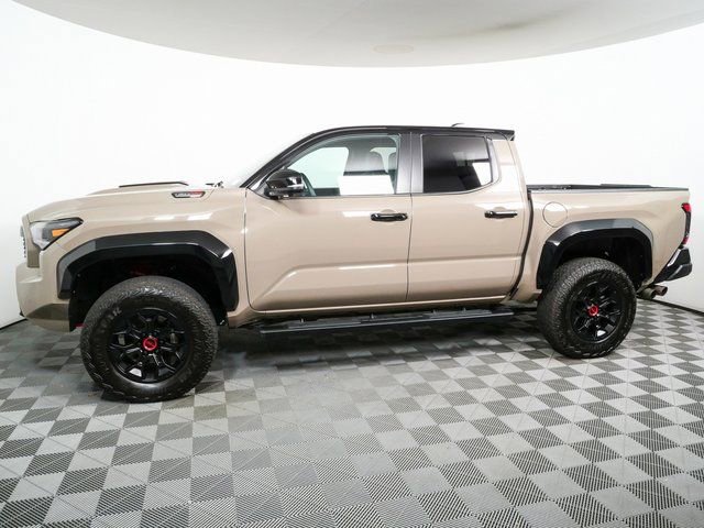 Used 2025 Toyota Tacoma 4x4 Double Cab Hybrid image 2