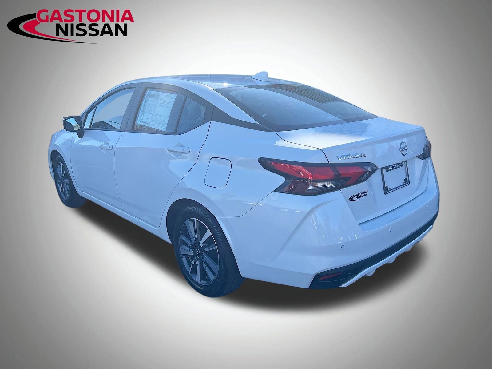 Used 2024 Nissan Versa SV image 6