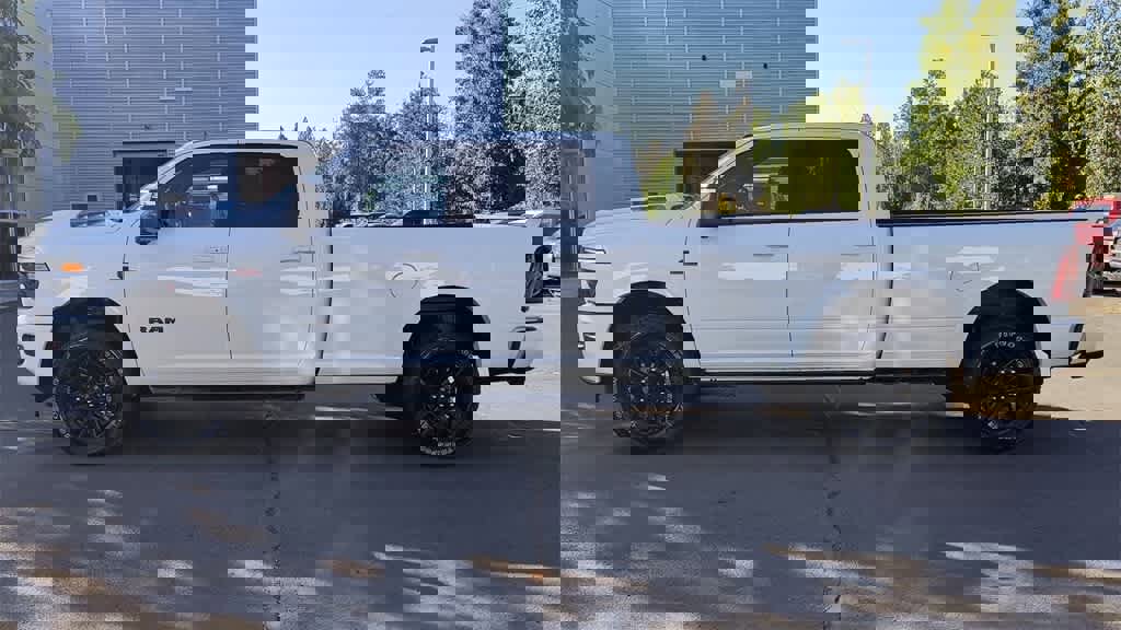 New 2026 RAM 3500 Limited image 5