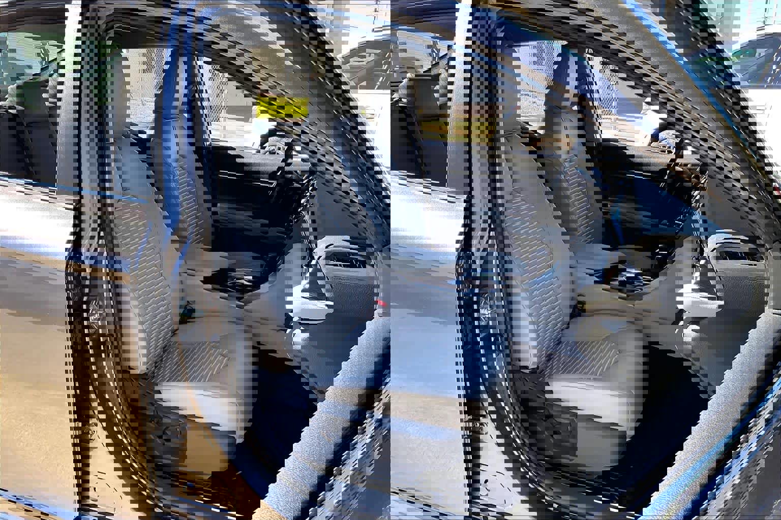 Used 2020 Toyota Camry SE image 7