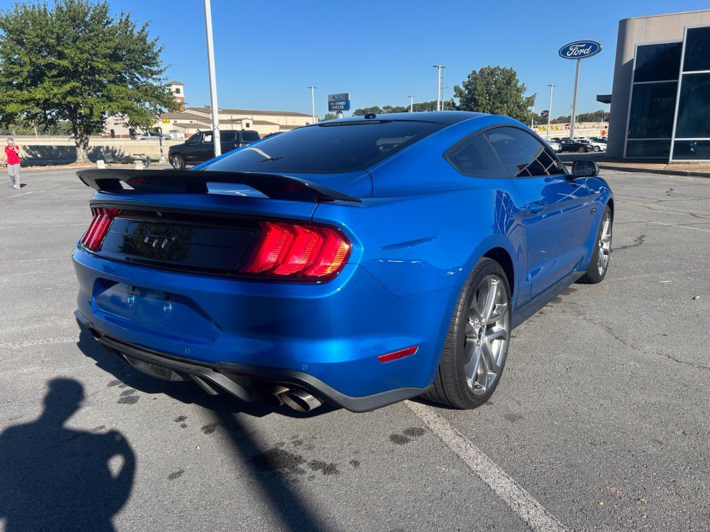 Used 2019 Ford Mustang GT Premium w/ Equipment Group 401A RWD image 7
