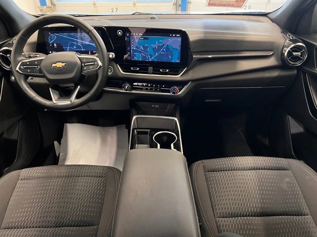 Used 2025 Chevrolet Equinox LT image 19