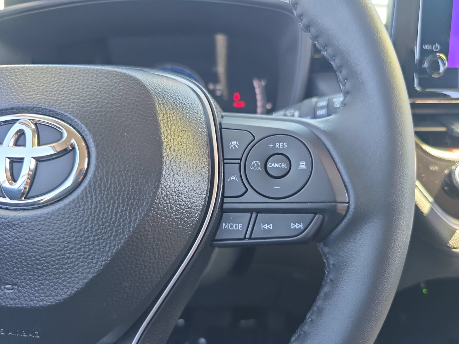 Certified 2026 Toyota Corolla Cross LE FWD image 22