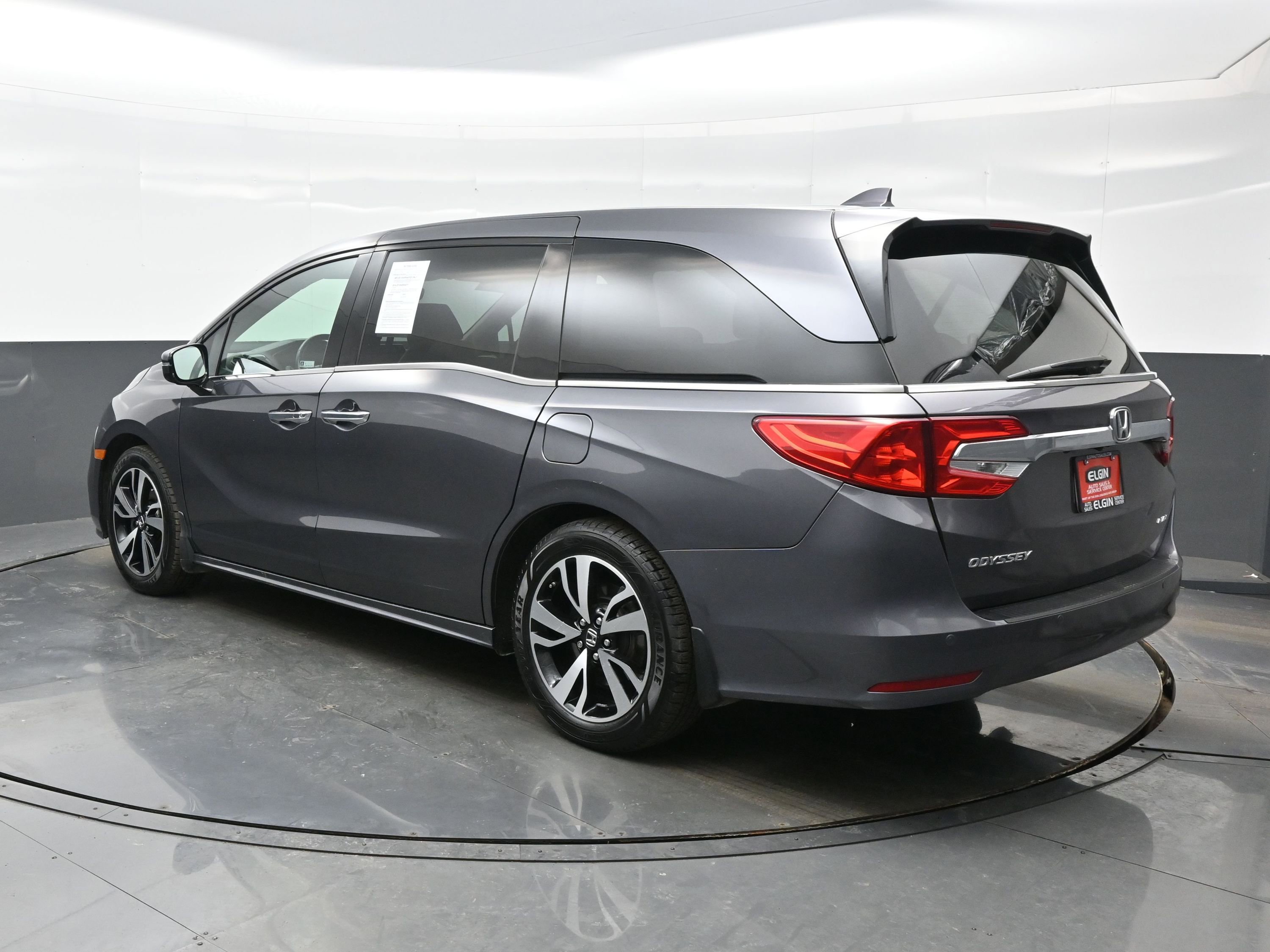 Used 2019 Honda Odyssey Elite image 4