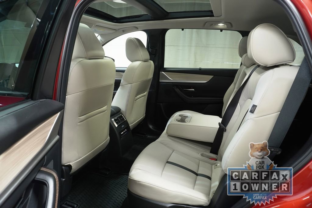 Used 2025 MAZDA CX-70 Plug-In Hybrid w/ Premium Pkg image 16