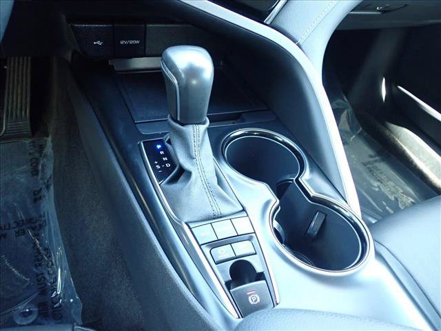 Used 2020 Toyota Camry SE FWD image 19