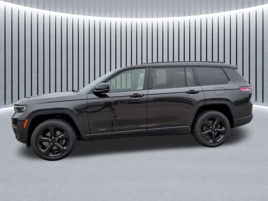 Certified 2025 Jeep Grand Cherokee L Limited w/ Luxury Tech Group II AWD/4WD image 14