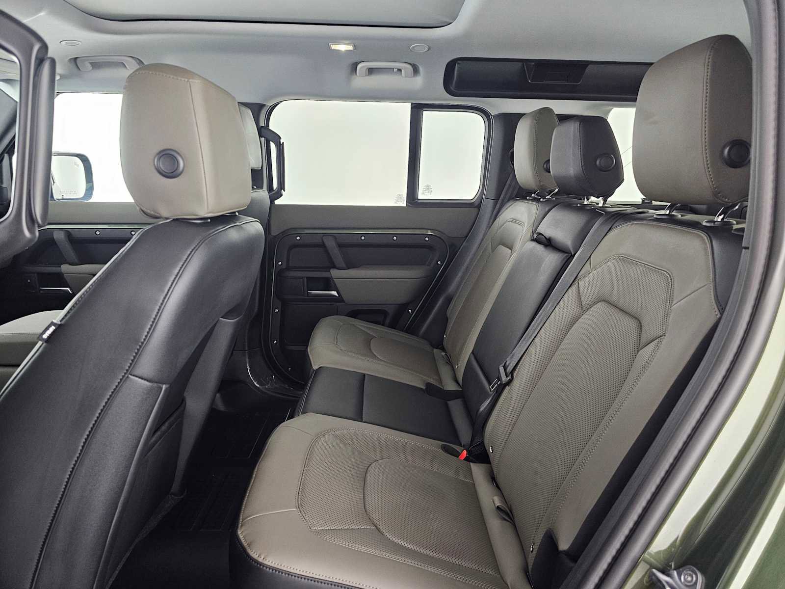 New 2026 Land Rover Defender 110 S image 16