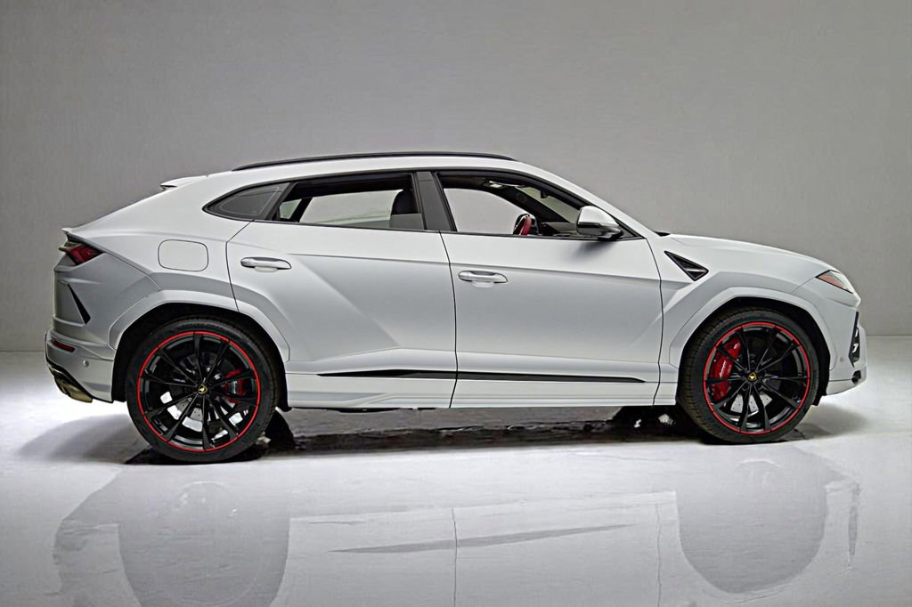 Used 2021 Lamborghini Urus AWD/4WD image 4
