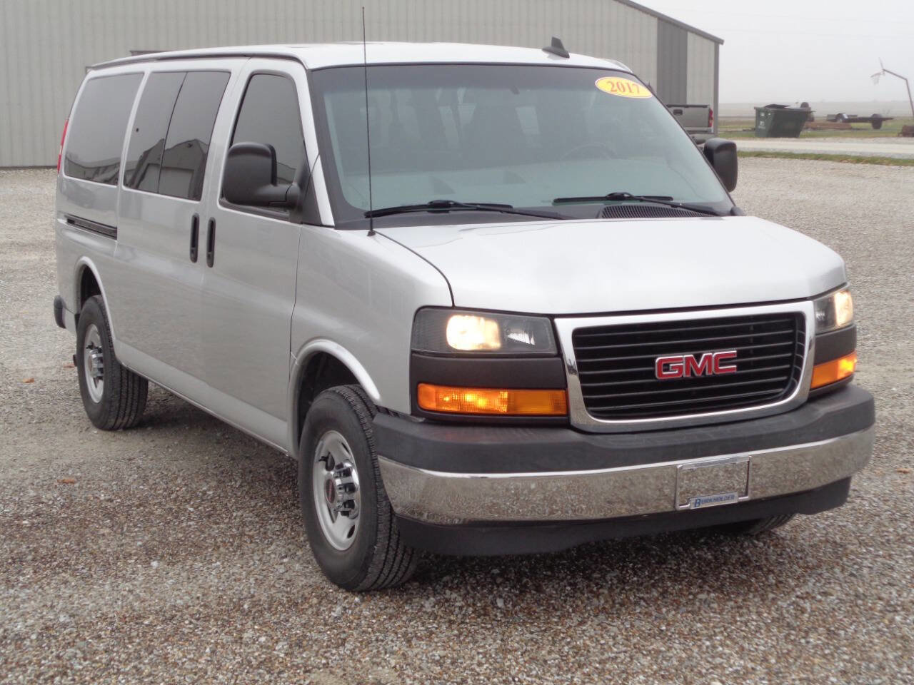 Used 2017 GMC Savana 3500 LT w/ LT Preferred Equipment Group image 1