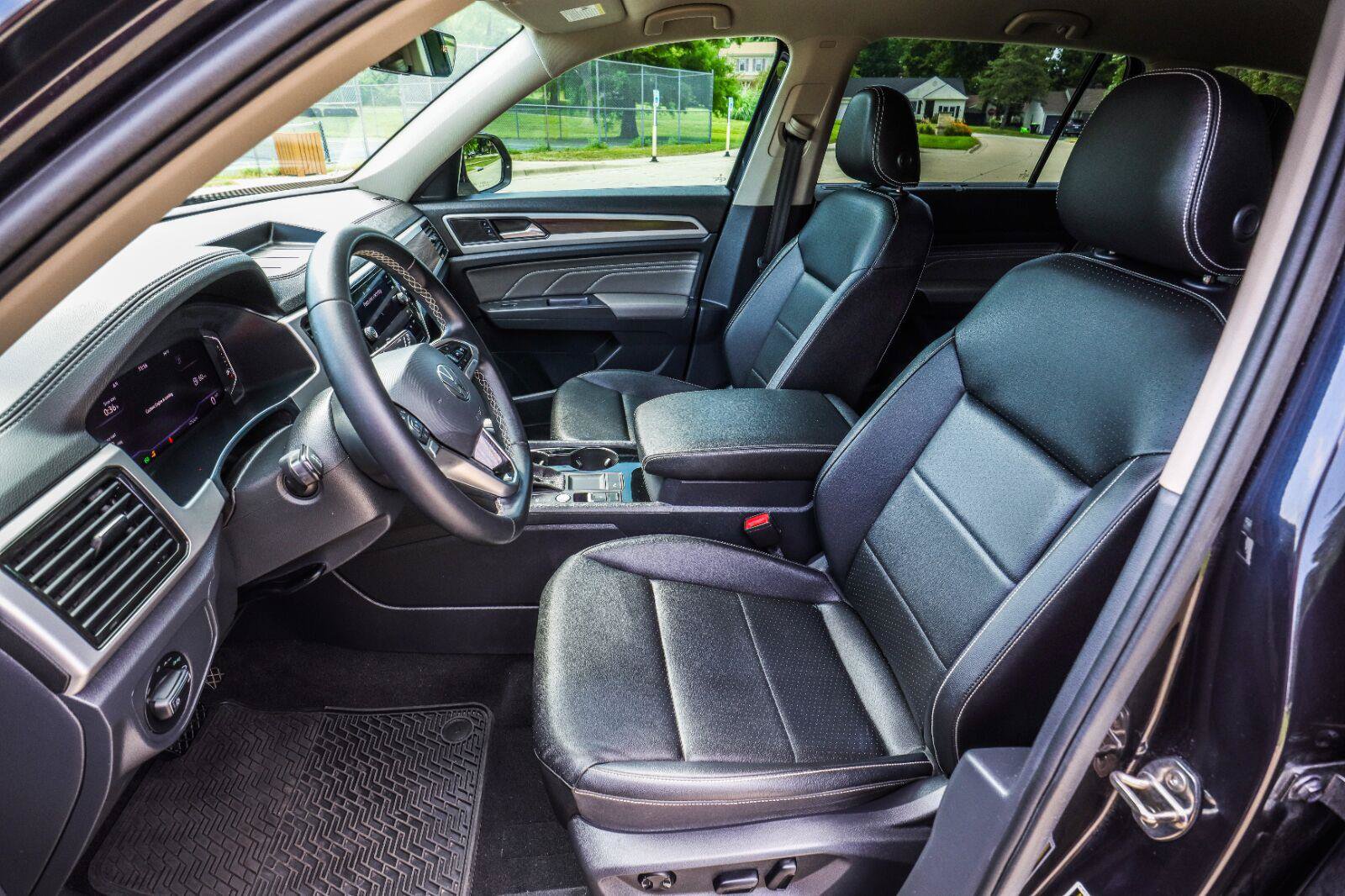 Used 2023 Volkswagen Atlas SE FWD image 35