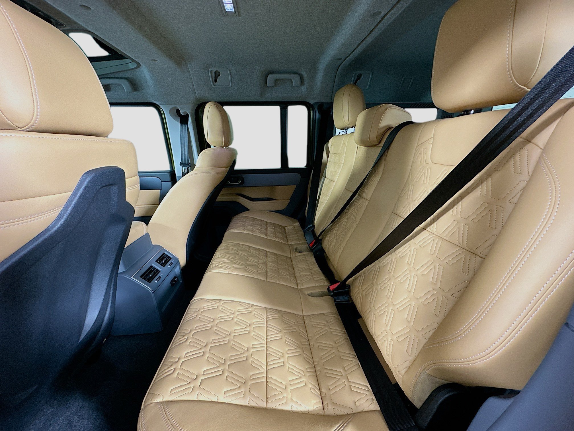 New 2025 INEOS Grenadier Quartermaster AWD/4WD image 39