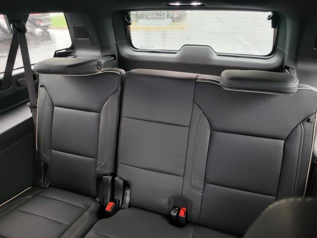New 2026 Chevrolet Suburban Premier AWD/4WD image 18