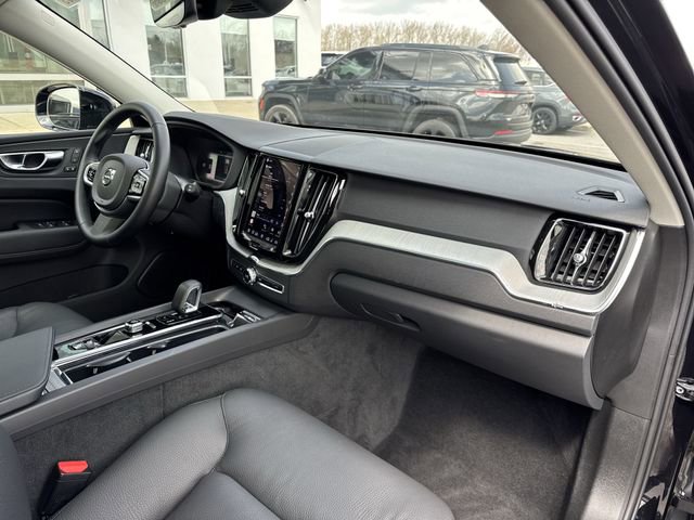 New 2025 Volvo XC60 B5 Plus w/ Protection Package Premier AWD/4WD image 29