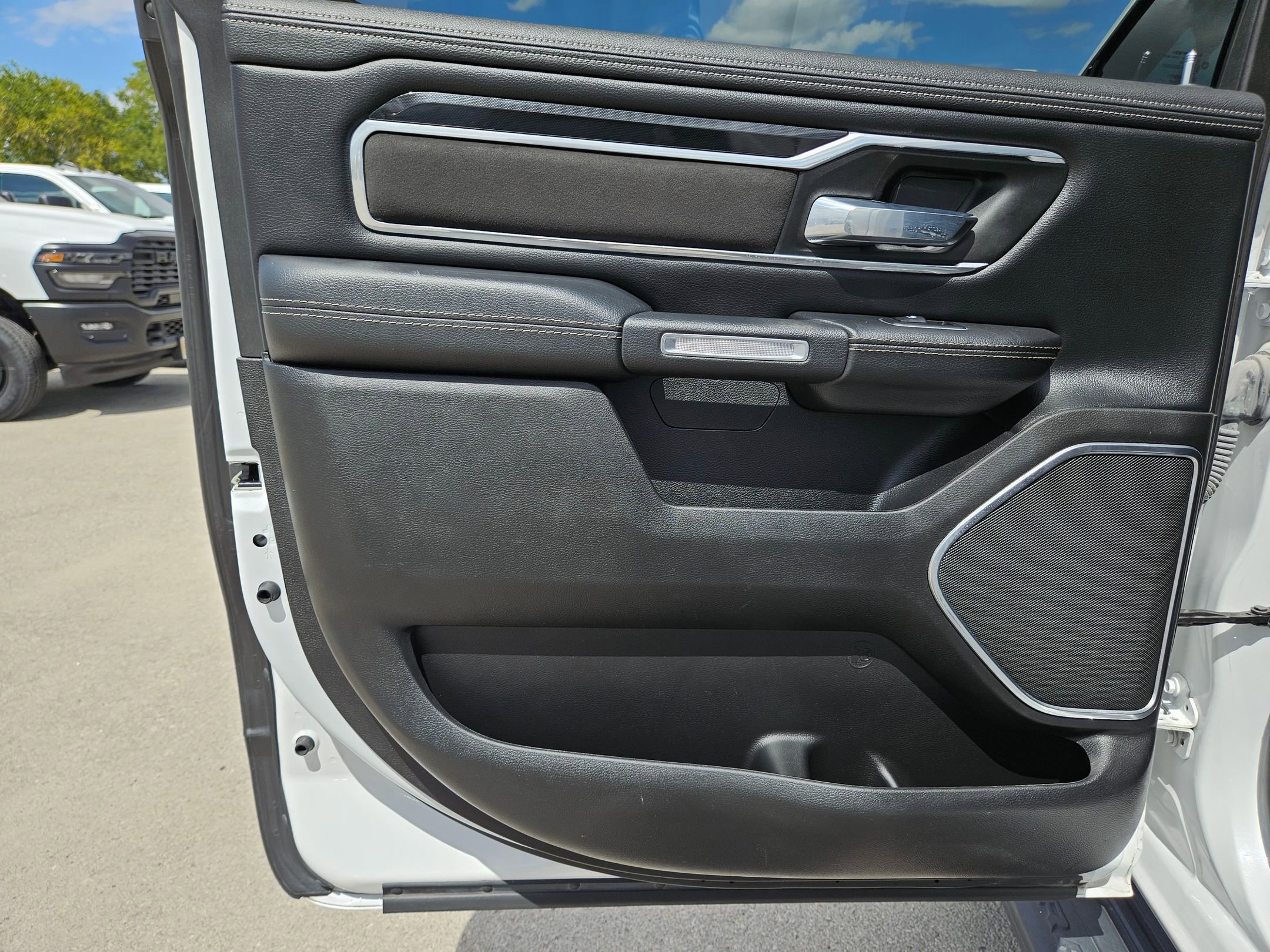 Certified 2021 RAM 1500 Laramie image 15