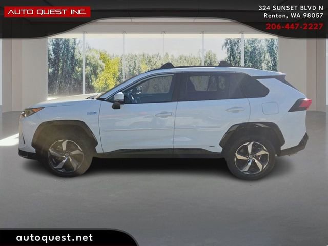 Used 2021 Toyota RAV4 SE w/ Weather & Moonroof Package AWD/4WD image 8
