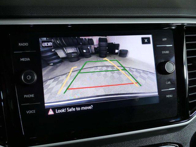 Used 2023 Volkswagen Atlas Cross Sport SE w/ Panoramic Sunroof Package image 20