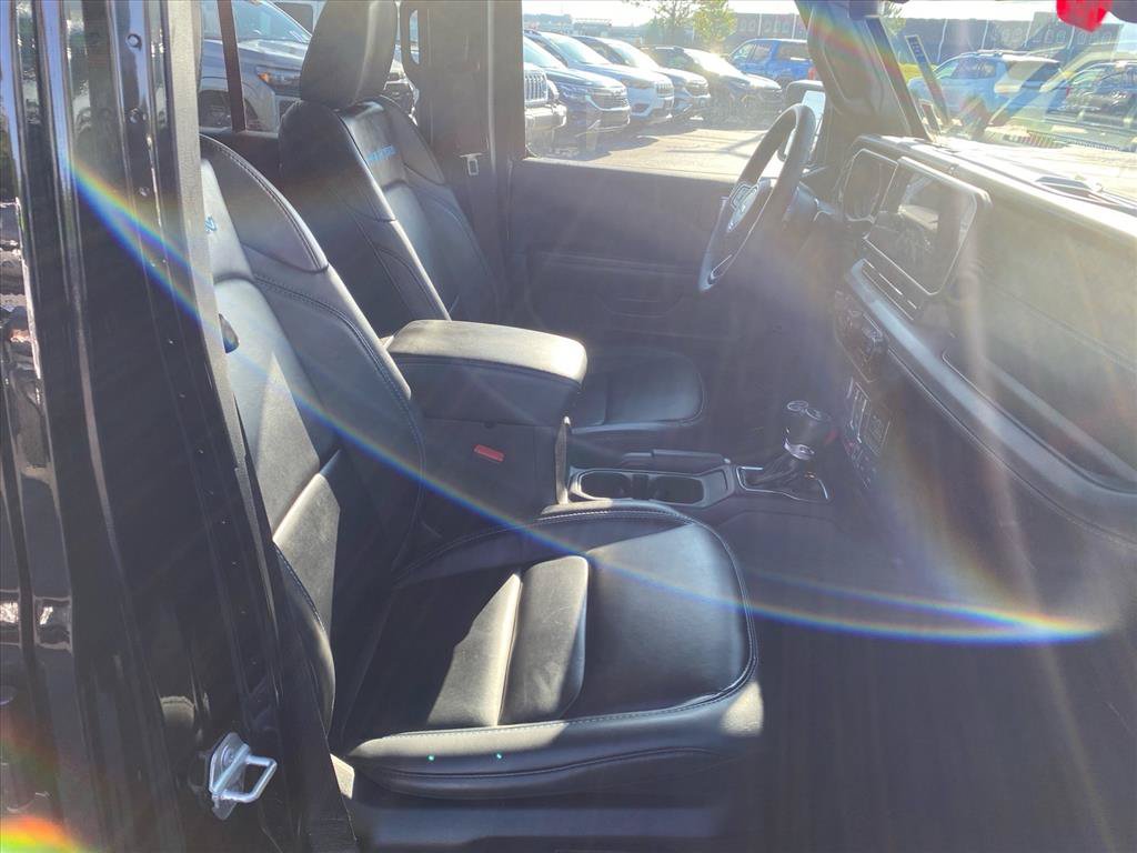 Used 2024 Jeep Wrangler Unlimited Rubicon 4xe AWD/4WD image 27