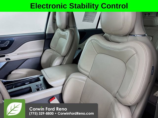 Used 2021 Lincoln Aviator Reserve w/ Equipment Group 202A image 22