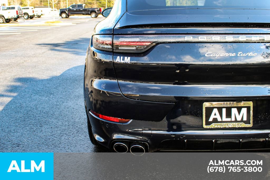 Used 2023 Porsche Cayenne Turbo image 13
