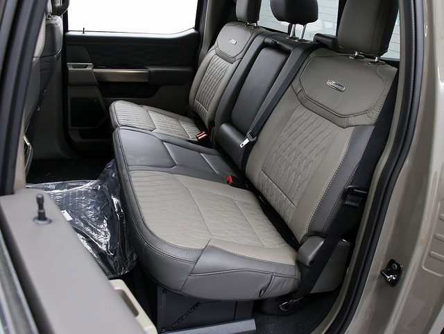 New 2026 Ford F450 Platinum w/ Platinum Plus Package image 14