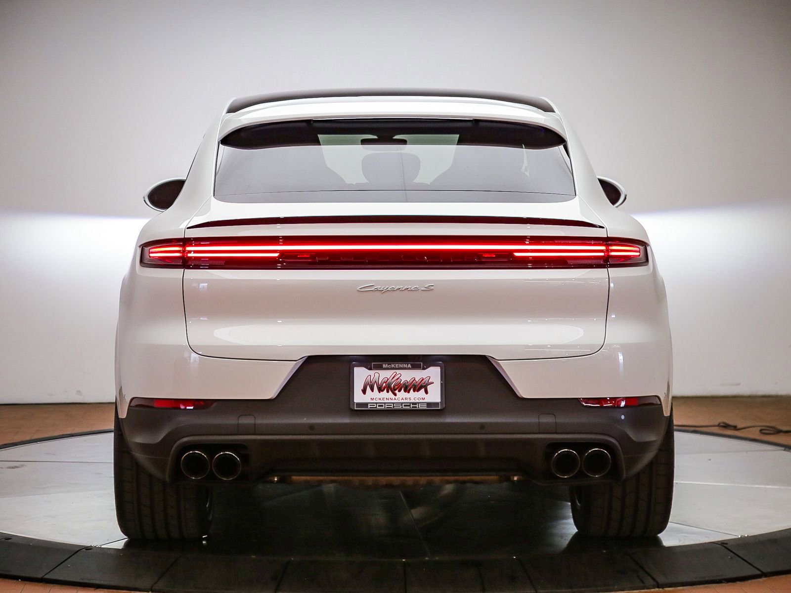 Certified 2026 Porsche Cayenne S AWD/4WD image 6