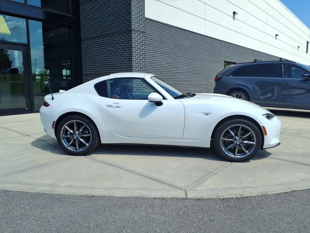 Used 2020 MAZDA MX-5 Miata RF Grand Touring RWD image 8