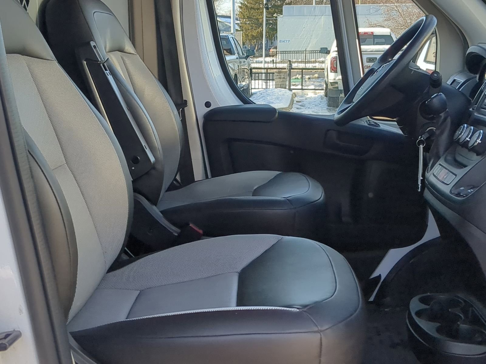 Used 2017 RAM ProMaster 1500 image 22