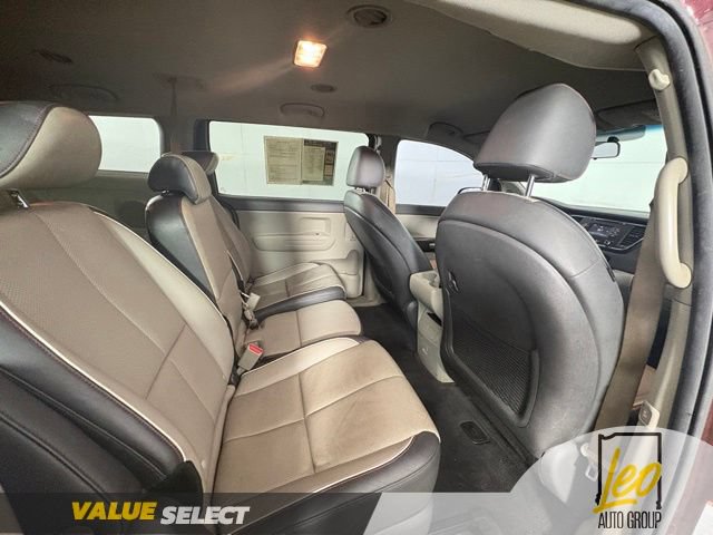 Used 2016 Kia Sedona LX w/ LX Essentials Premium Package FWD image 9