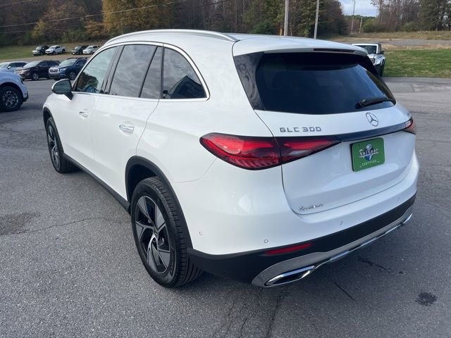 Used 2024 Mercedes-Benz GLC 300 4MATIC image 8