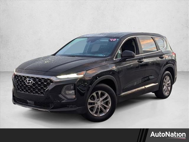 Used 2019 Hyundai Santa Fe SE image 1