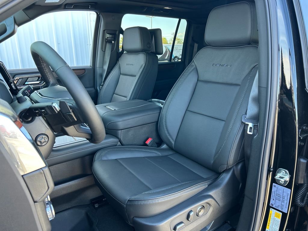 New 2026 GMC Yukon XL Denali w/ Denali Reserve Package AWD/4WD image 15