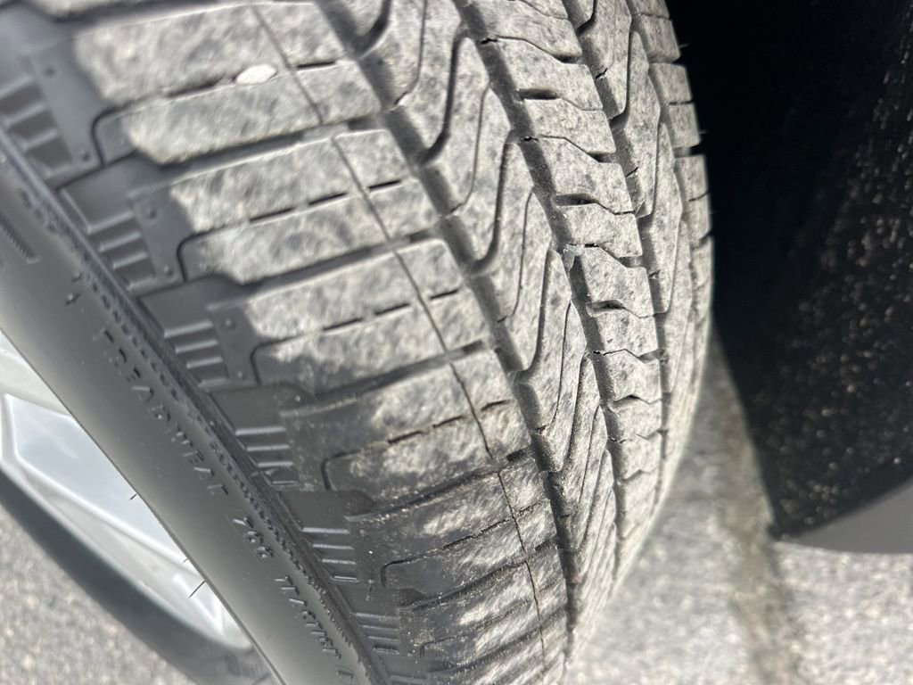 Used 2024 Chevrolet Equinox LT w/ Driver Convenience Package image 32