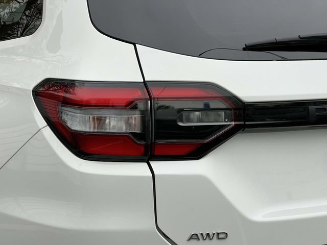 Used 2023 Honda Pilot Touring image 9