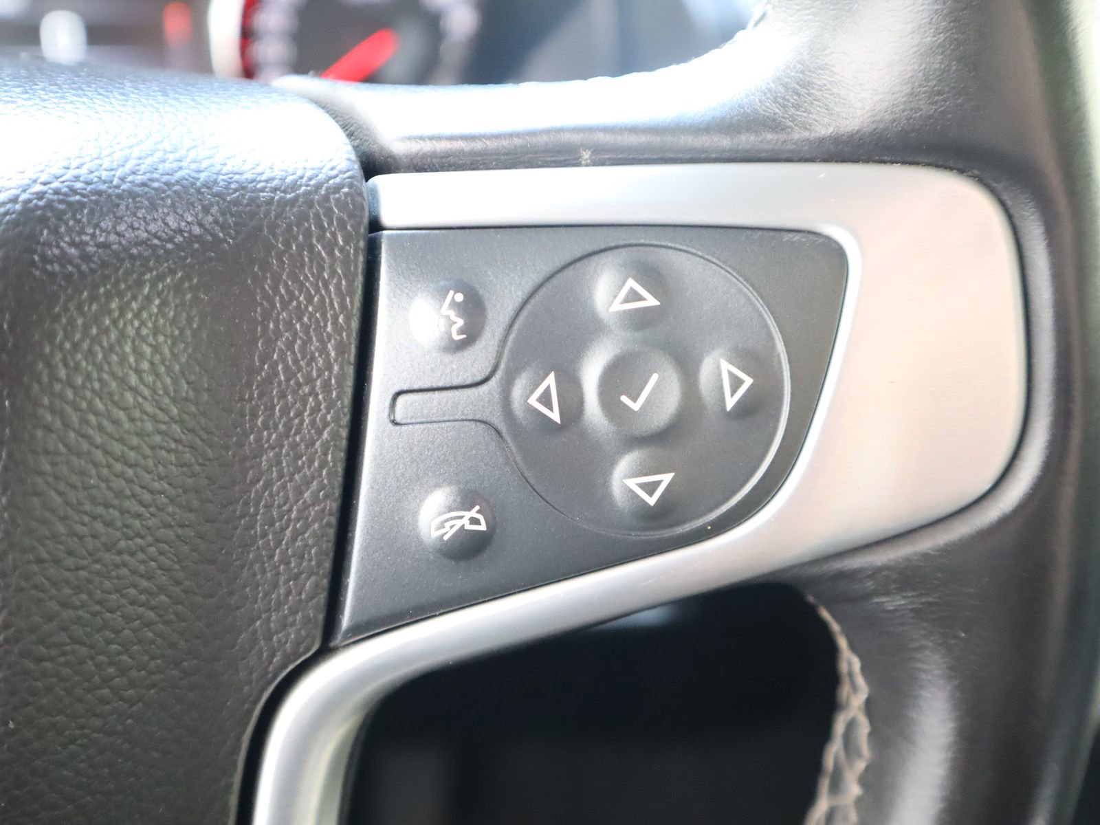 Used 2016 GMC Yukon XL SLE w/ HD Trailering Package image 33