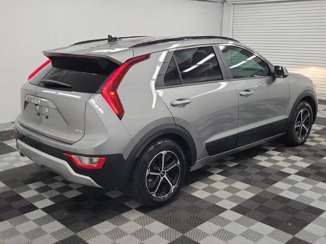 Certified 2024 Kia Niro EX FWD image 6
