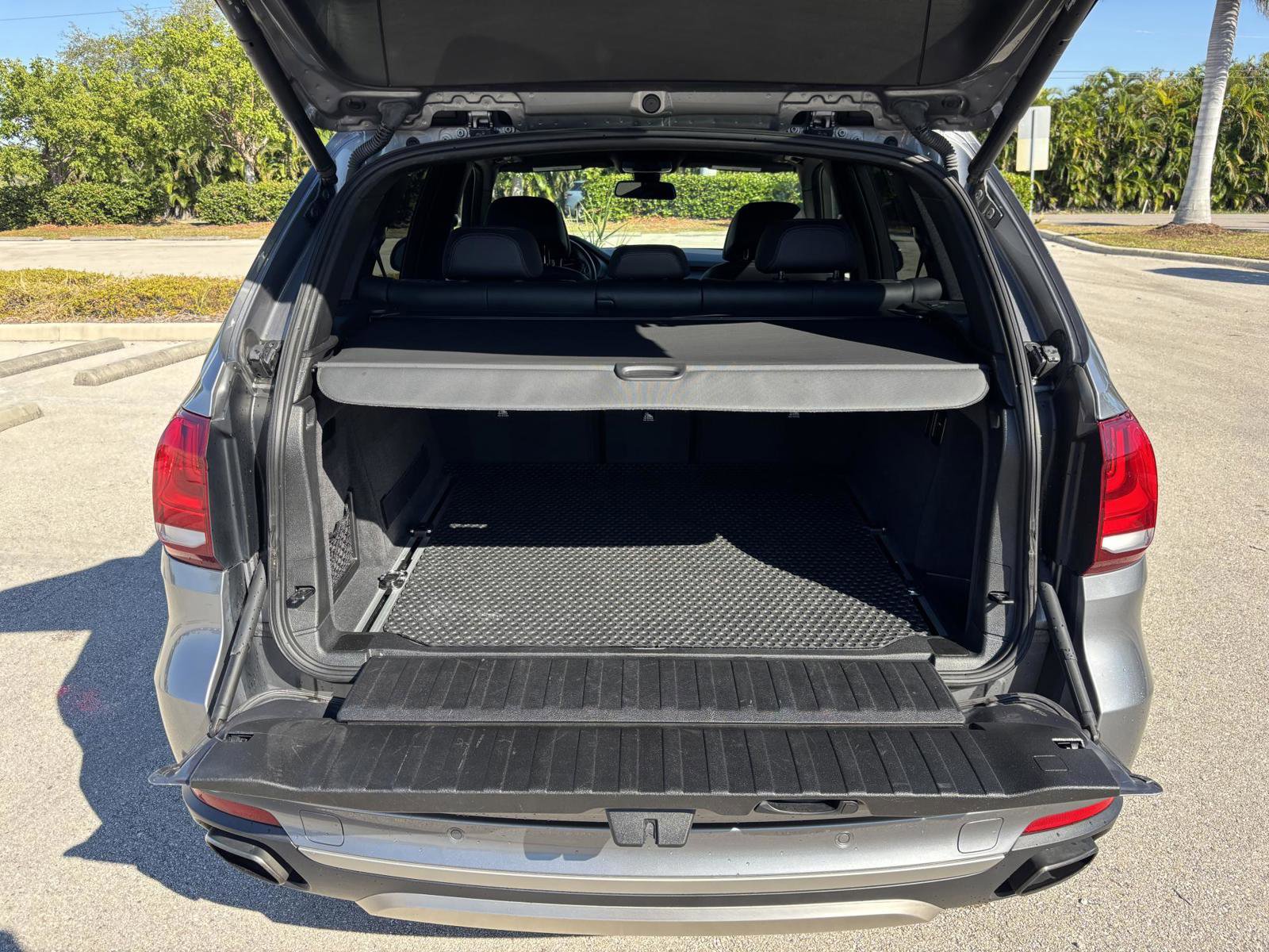 Used 2017 BMW X5 xDrive50i AWD/4WD image 33