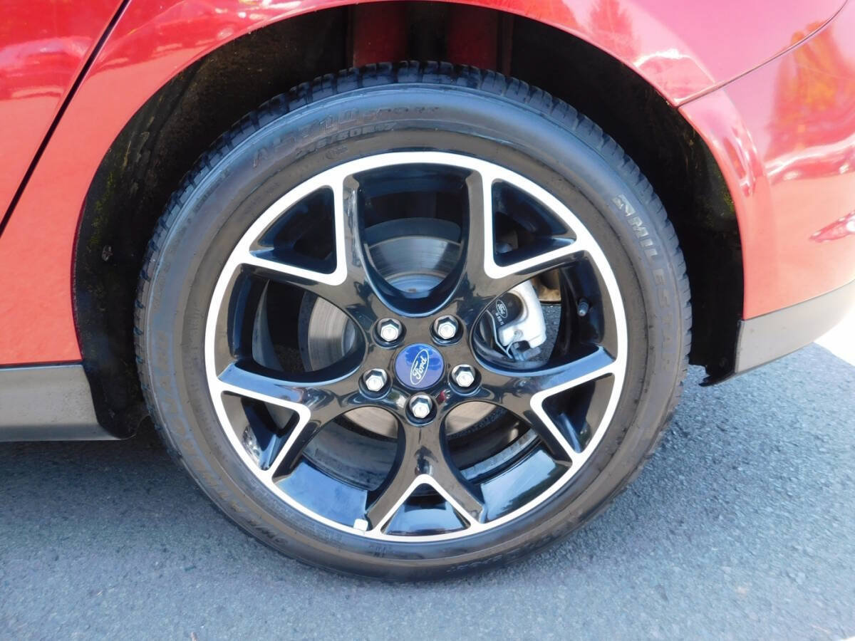 Used 2014 Ford Focus SE w/ Equipment Group 201A FWD image 21