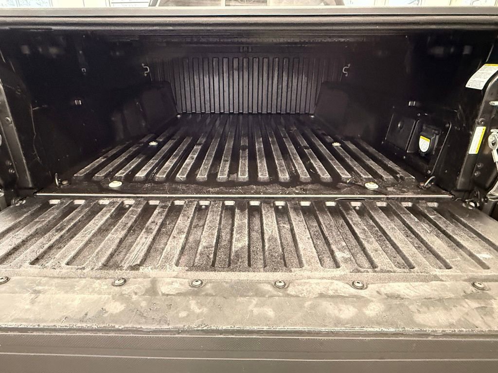 Used 2021 Toyota Tacoma Limited image 12
