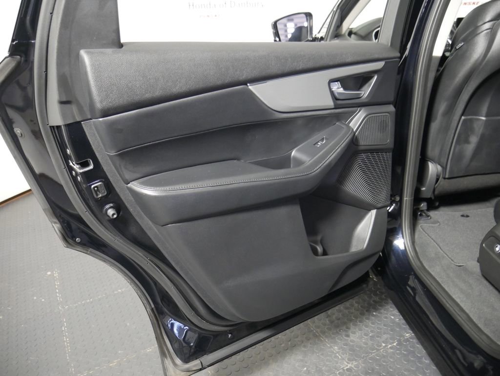 Used 2025 Acura MDX SH-AWD image 13