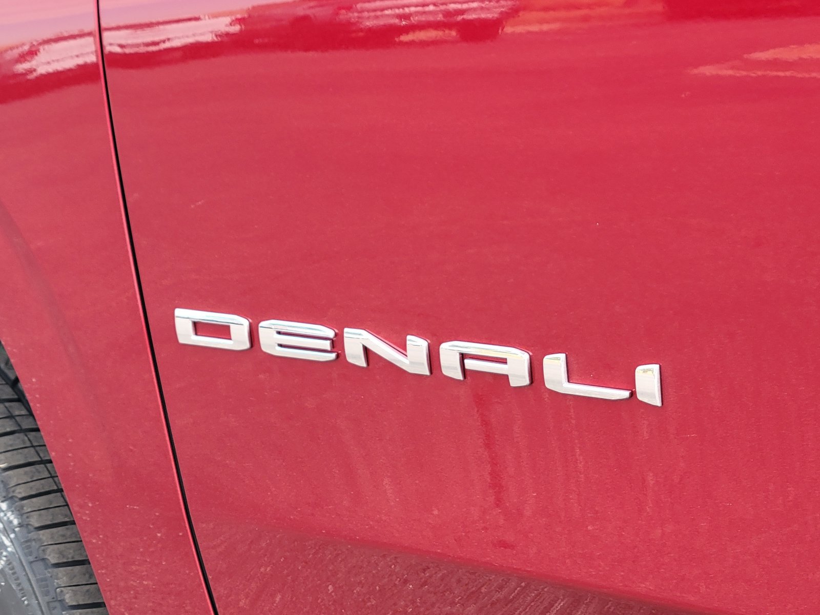 New 2026 GMC Yukon XL Denali w/ Denali Reserve Package AWD/4WD image 13