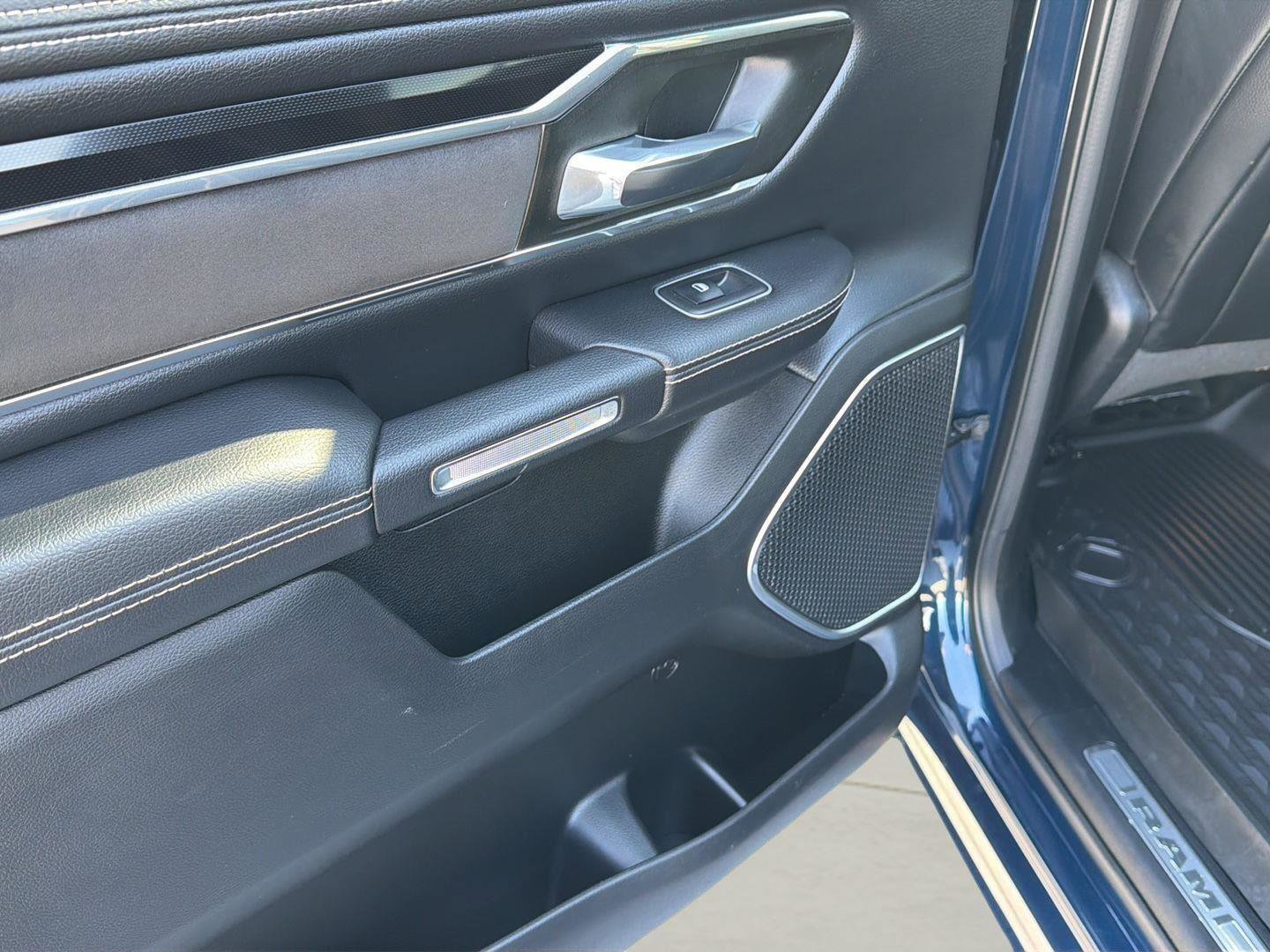 Used 2021 RAM 1500 Laramie w/ Sport Appearance Package image 22