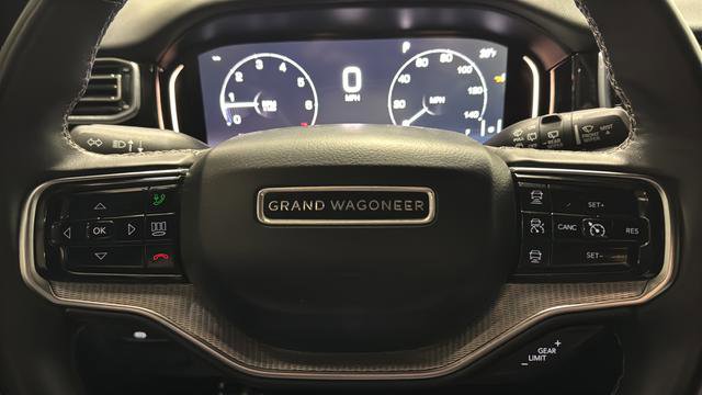 Used 2022 Jeep Grand Wagoneer Series I AWD/4WD image 16